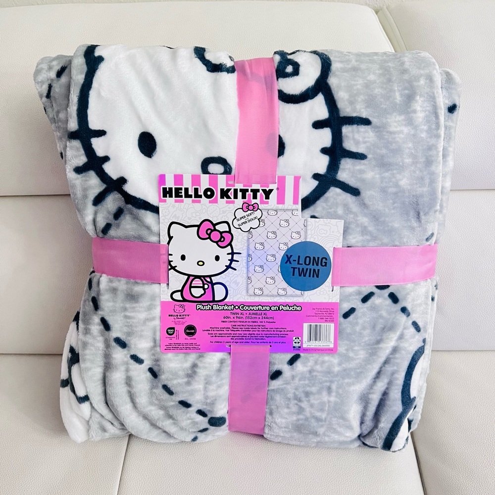 Hello Kitty Twin‎ XL Blanket